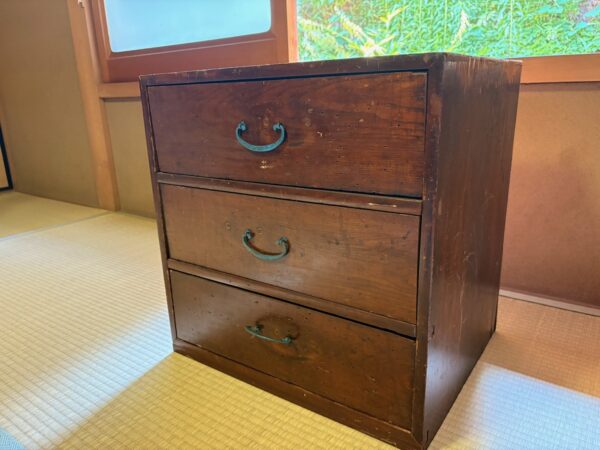 item0009